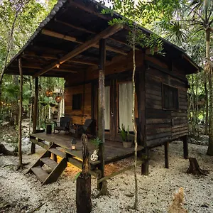 Lodge Chéel Cabañas&camping, Puerto Morelos